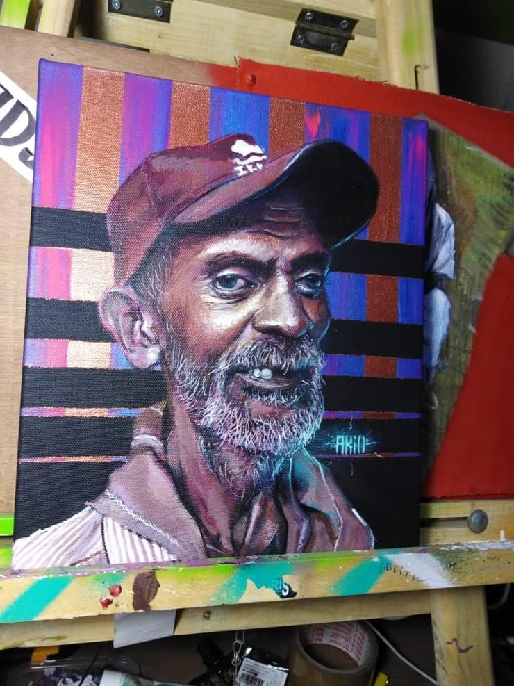 Old man in cap, striped canvas, detail 1
