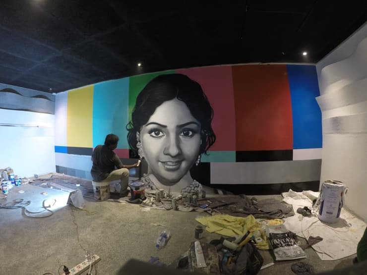 Sridevi mural, Chennai, detail 1