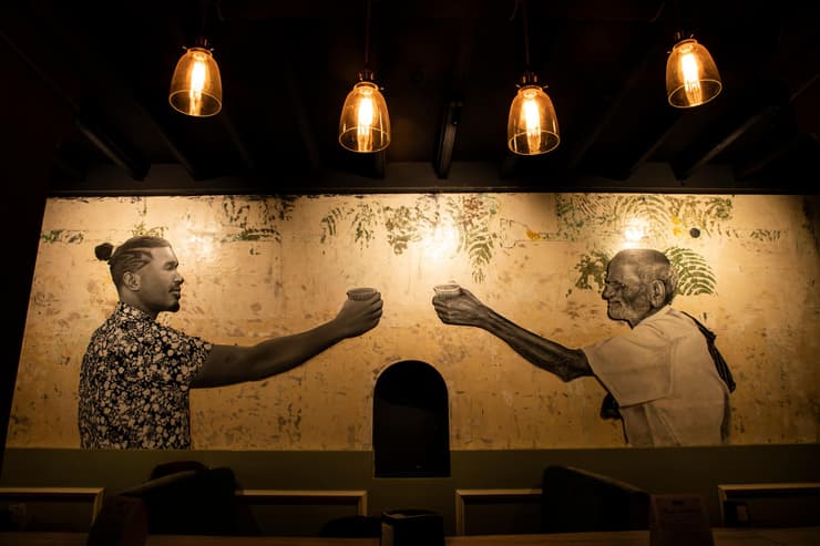 Toast restaurant toasting mural, Puducherry, detail 1