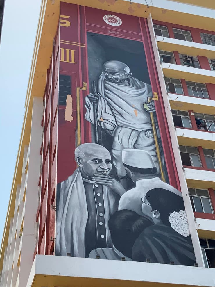 Gandhi mural, Chennai Central, Chennai, detail 2