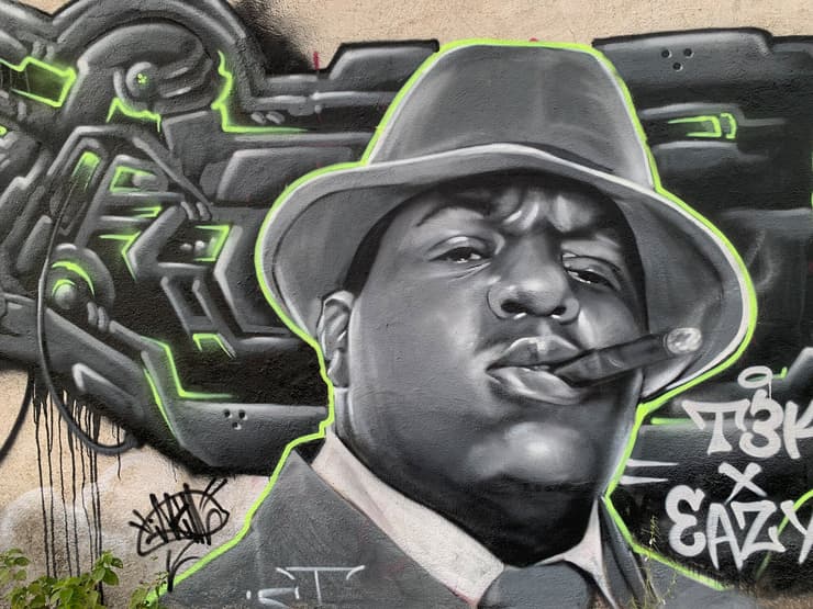 Biggie and Tupac, T3K x Eazy, Pune