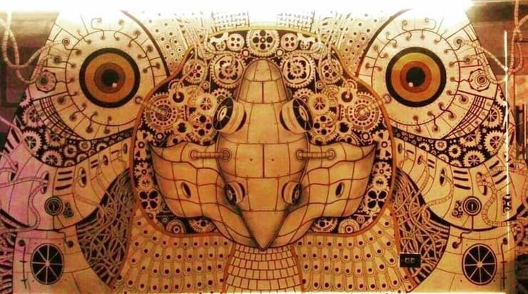 Mechanical owl, gold ornamental piece