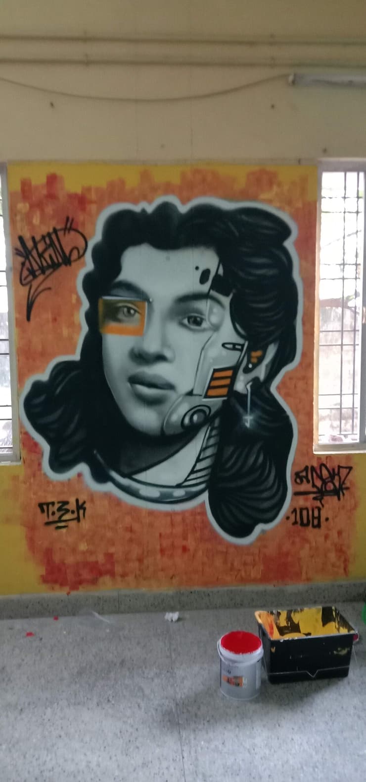 Retro Cyborg Celeb, Chennai
