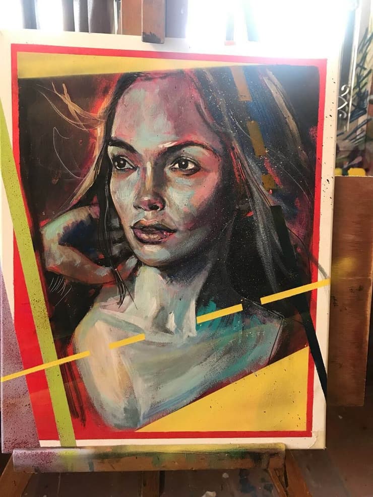 Woman portrait canvas, red-yellow frame